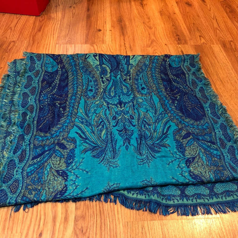 Blue Patterned Scarf - Picture 5 of 6